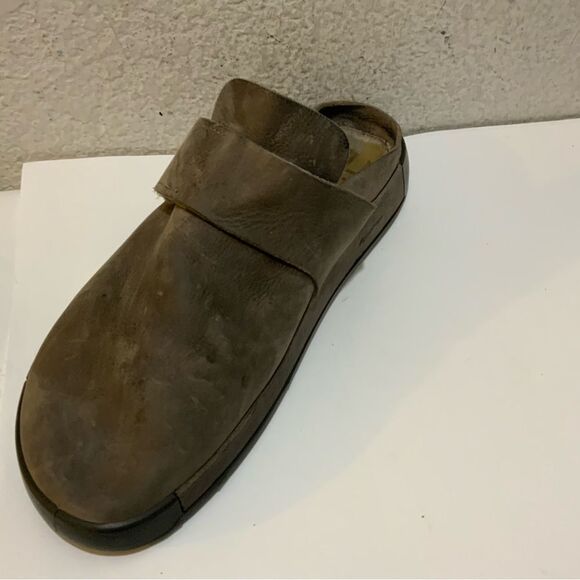 Ecco  Cozmo Men\'s Leather clogs Color: Brown  - Size:45 main image 7